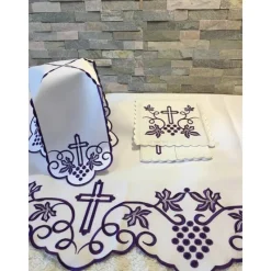 Online Articles Religieux JP nappe d'autel brodée violet pour église